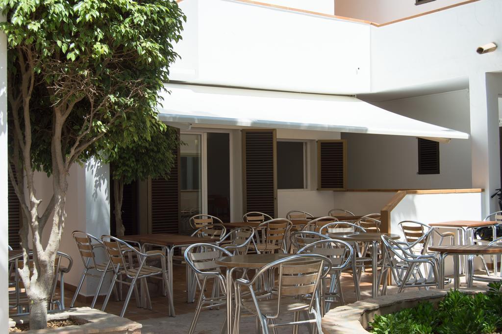 Sol Y Mar Hotel Playa Migjorn Exterior foto